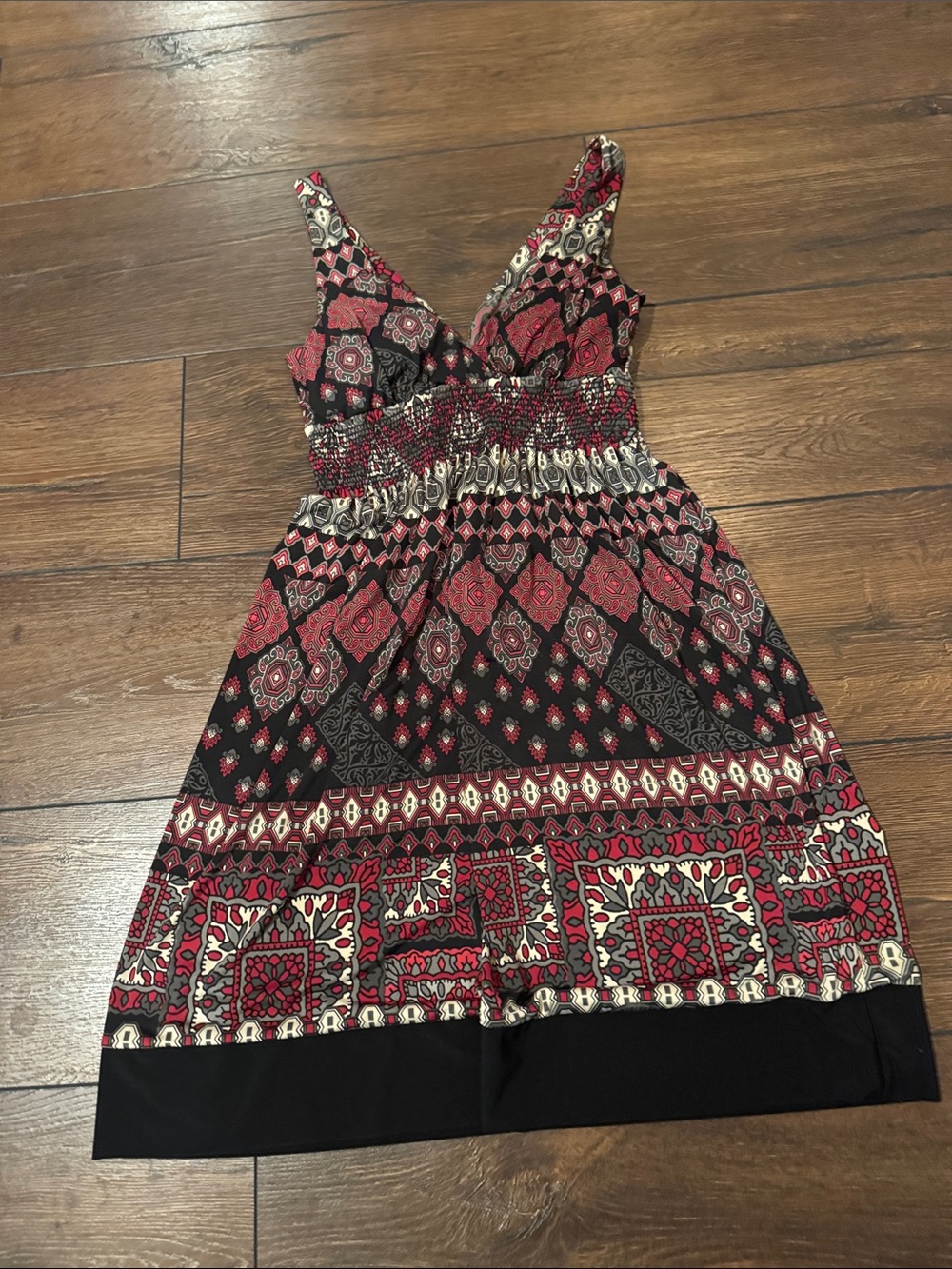 Forever 21 Red and Black Printed V-Neck Midi Dress